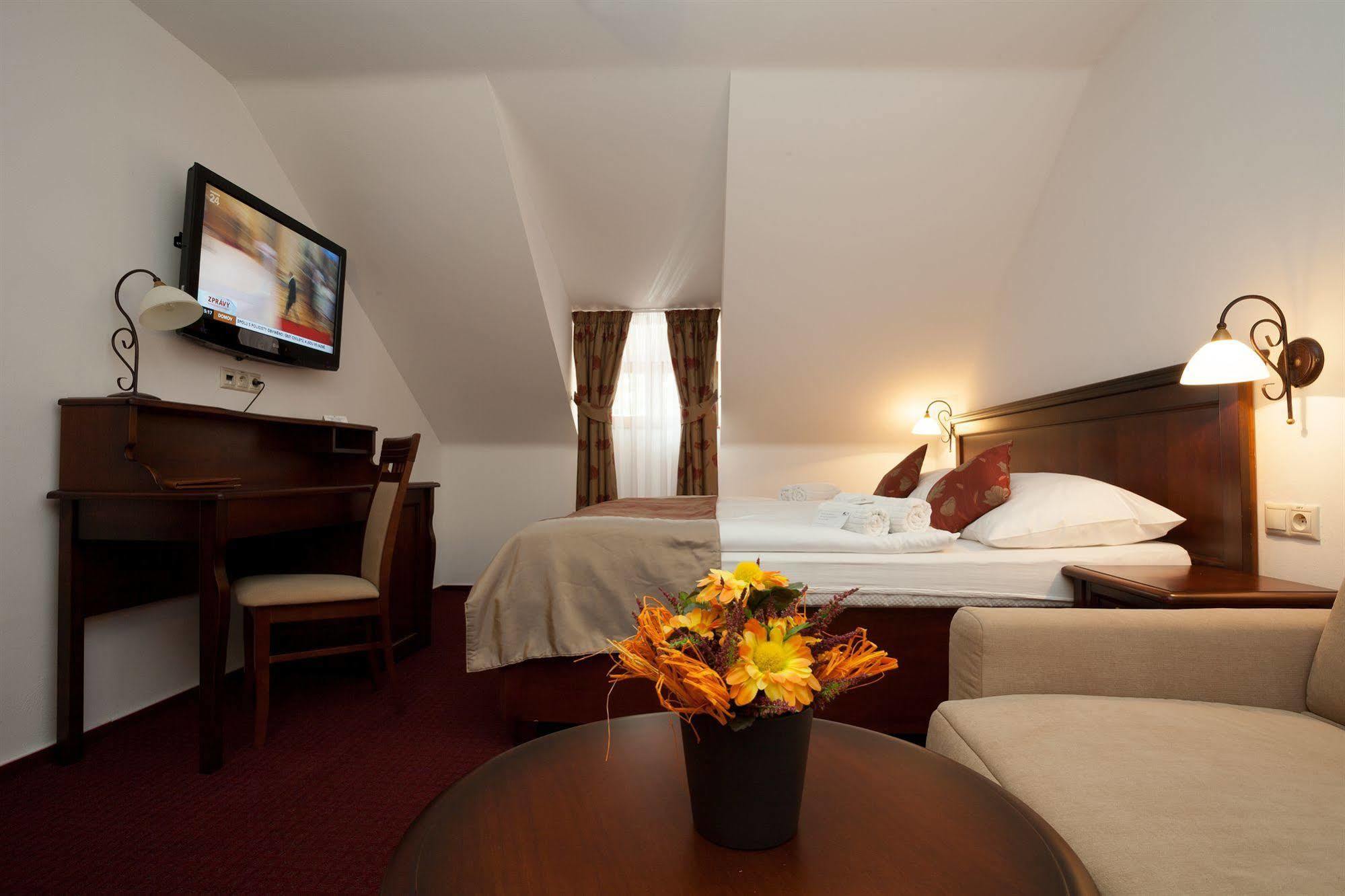 Hotel Joseph 1699 Trebic Luaran gambar