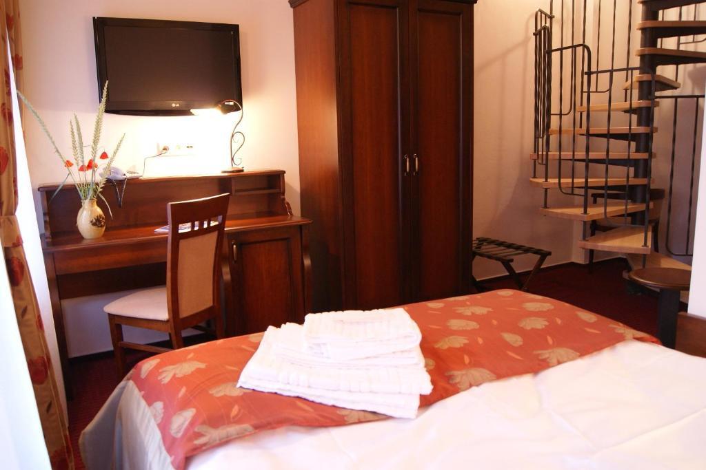 Hotel Joseph 1699 Trebic Bilik gambar